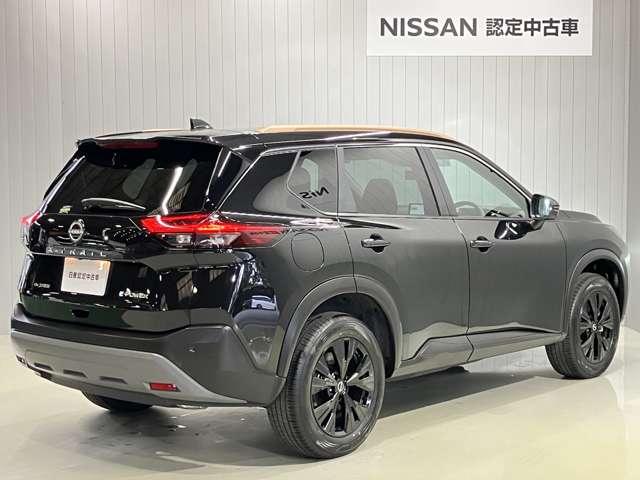 エクストレイル Ｘ　ｅ－４ＯＲＣＥ　９０周年記念車　１．５　Ｘ　ｅ－４ＯＲＣＥ　９０周年記念車　４ＷＤ　展示試乗車アップ　プロパイロット機能＆メ－カ－ナビ・全周囲カメラ・シートヒ－タ－・パワ－シ－ト・ＳＯＳコ－ル・ＬＥＤヘッドライト・ＥＴＣ２．０付（12枚目）