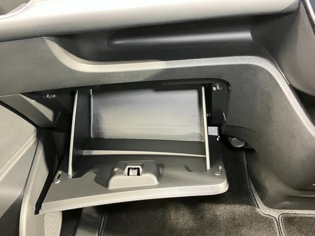セレナ ハイウェイスターＶ　２．０　ハイウェイスターＶ　展示試乗車アップ　プロパイロット機能＆メ－カ－ナビ・全周囲カメラ・両側電動スライドドア・前後ドラレコ・ＬＥＤヘッドライト・ＬＥＤフォグランプ・フロア－カ－ペット・ＥＴＣ付（49枚目）