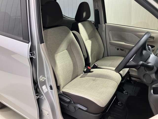 デイズ X 660 X 4WD 展示試乗車アップ メモリ-ナビ&全周囲カメラ・シートヒ-タ-・前後ソナ-・LEDヘッドライト・オートライト・ハイビ-ムアシスト・SOSコ-ル・フロア-カ-ペット・ETC付(20枚目)