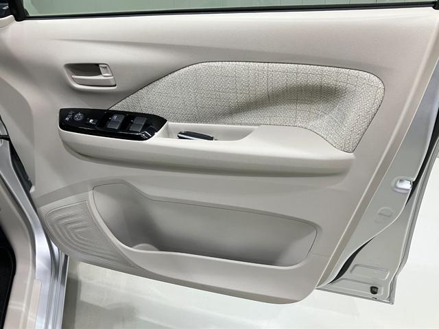 デイズ X 660 X 4WD 展示試乗車アップ メモリ-ナビ&全周囲カメラ・シートヒ-タ-・前後ソナ-・LEDヘッドライト・オートライト・ハイビ-ムアシスト・SOSコ-ル・フロア-カ-ペット・ETC付(22枚目)