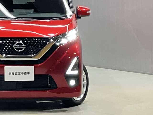 デイズ ハイウェイスター　Ｘ　６６０　ハイウェイスターＸ　衝突被害軽減ブレ－キ＆横滑り防止アシスト・車線逸脱警報・メモリ－ナビ・全周囲カメラ・前後ドラレコ・前後ソナ－・ＳＯＳコ－ル・ＬＥＤヘッドライト・オートライト・ＥＴＣ付（14枚目）