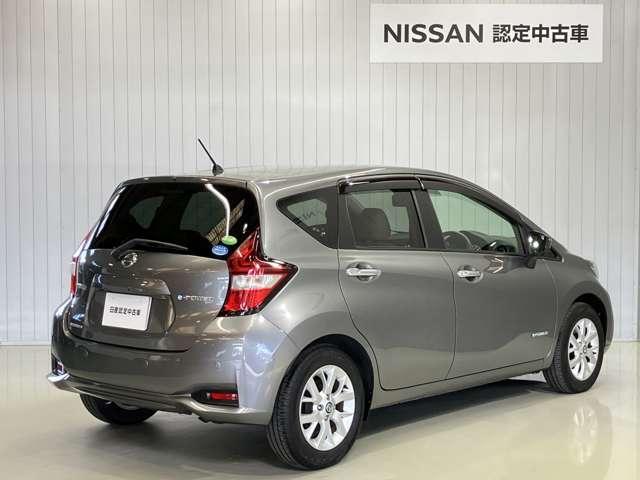 ノート e-パワー メダリスト 1.2 e-POWER メダリスト 衝突被害軽減ブレ-キ&踏み間違い防止アシスト・CDチューナ-・全周囲カメラ・スマートル-ムミラ-・アダプティブクル-ズコントロ-ル・LEDヘッドライト・フォグランプ(11枚目)