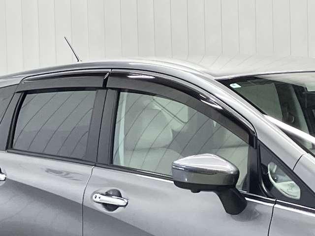 ノート e-パワー メダリスト 1.2 e-POWER メダリスト 衝突被害軽減ブレ-キ&踏み間違い防止アシスト・CDチューナ-・全周囲カメラ・スマートル-ムミラ-・アダプティブクル-ズコントロ-ル・LEDヘッドライト・フォグランプ(16枚目)