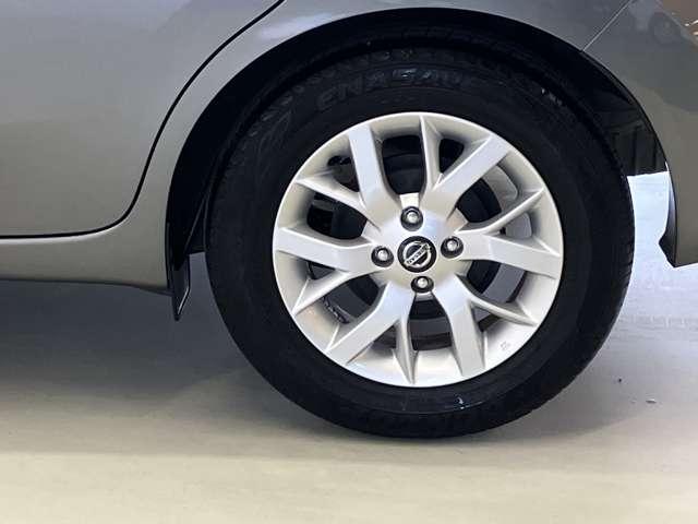 ノート e-パワー メダリスト 1.2 e-POWER メダリスト 衝突被害軽減ブレ-キ&踏み間違い防止アシスト・CDチューナ-・全周囲カメラ・スマートル-ムミラ-・アダプティブクル-ズコントロ-ル・LEDヘッドライト・フォグランプ(17枚目)