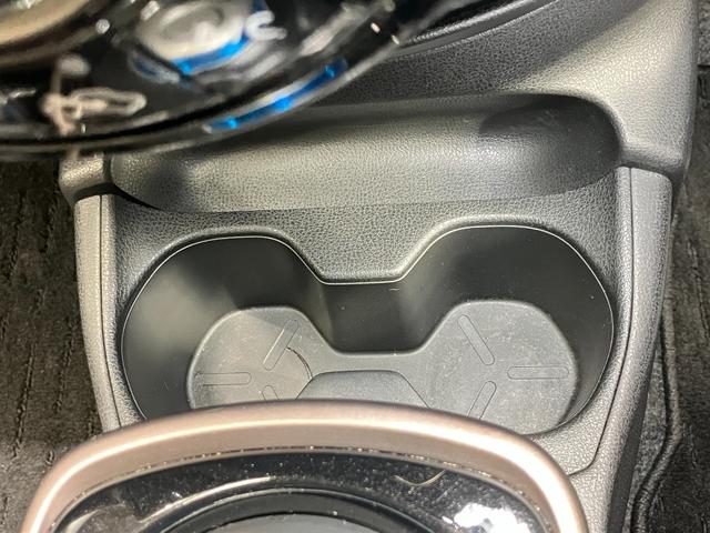 ノート e-パワー メダリスト 1.2 e-POWER メダリスト 衝突被害軽減ブレ-キ&踏み間違い防止アシスト・CDチューナ-・全周囲カメラ・スマートル-ムミラ-・アダプティブクル-ズコントロ-ル・LEDヘッドライト・フォグランプ(35枚目)