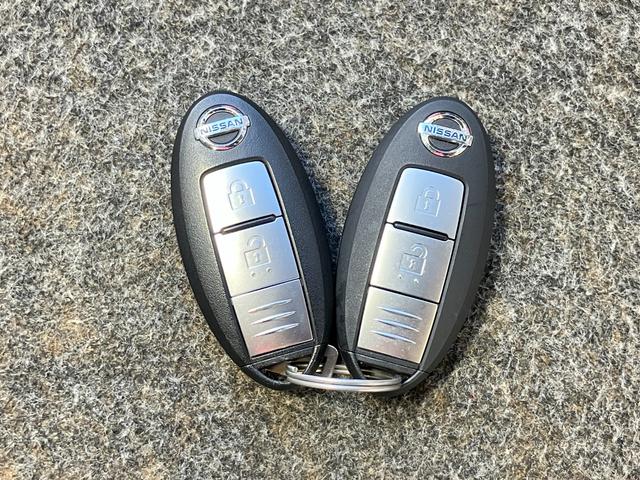 ノート e-パワー メダリスト 1.2 e-POWER メダリスト 衝突被害軽減ブレ-キ&踏み間違い防止アシスト・CDチューナ-・全周囲カメラ・スマートル-ムミラ-・アダプティブクル-ズコントロ-ル・LEDヘッドライト・フォグランプ(39枚目)