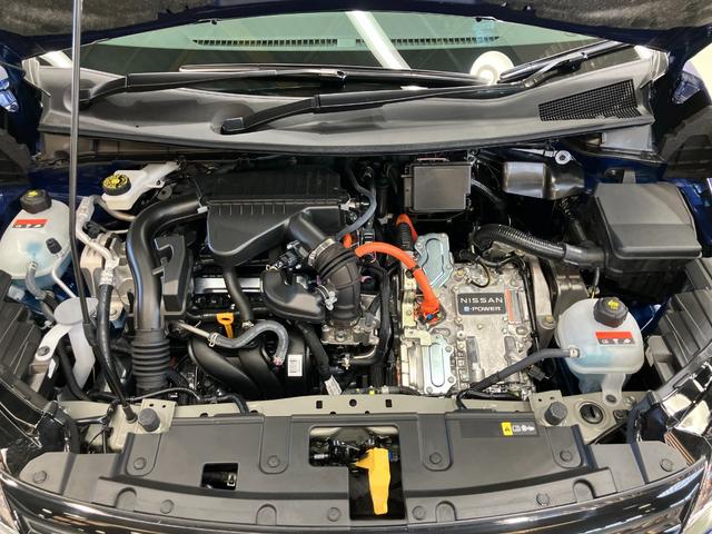 ノート Ｘ　１．２　Ｘ　展示試乗車アップ　衝突被害軽減ブレ－キ＆踏み間違い防止アシスト・後側方車両検知警報・後退時車両検知警報・プロパイロット機能・メ－カ－ナビ・全周囲カメラ・ＬＥＤヘッドライト・ＥＴＣ２．０付（47枚目）