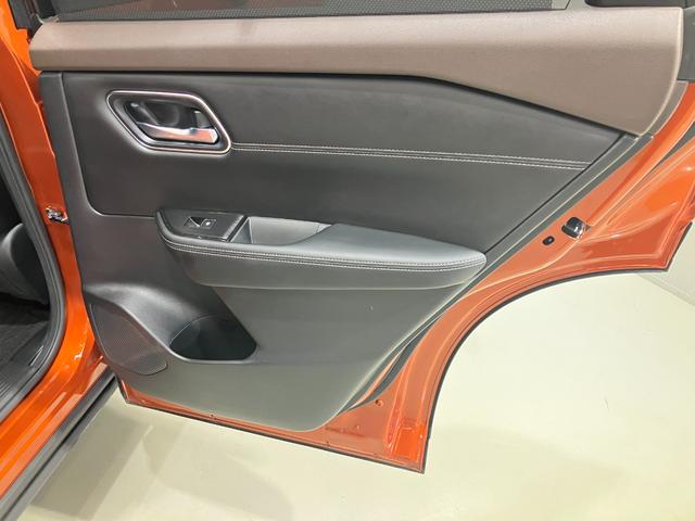 エクストレイル Ｇ　１．５　Ｇ　プロパイロット機能＆メ－カ－ナビ・全周囲カメラ・パーキングサポ－ト・前後ドラレコ・１００ＶＡＣ電源・シートヒ－タ－・パワ－シ－ト・オートバックドア・ＳＯＳコ－ル・ＬＥＤヘッドライト・ＥＴＣ（28枚目）