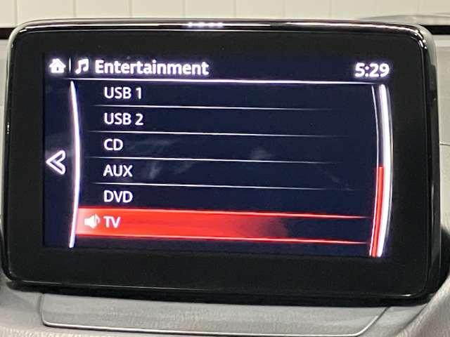 デミオ １５Ｓ　１．５　１５Ｓ　メモリ－ナビ＆全周囲カメラ・シートヒ－タ－・ドライブレコ－ダ－・ＬＥＤヘッドライト・ＬＥＤフォグランプ・オートライト・ｉ－ＳＴＯＰ付（9枚目）