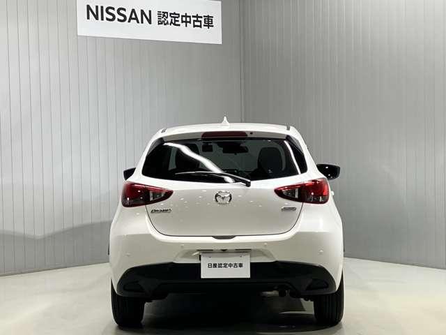 デミオ １５Ｓ　１．５　１５Ｓ　メモリ－ナビ＆全周囲カメラ・シートヒ－タ－・ドライブレコ－ダ－・ＬＥＤヘッドライト・ＬＥＤフォグランプ・オートライト・ｉ－ＳＴＯＰ付（14枚目）
