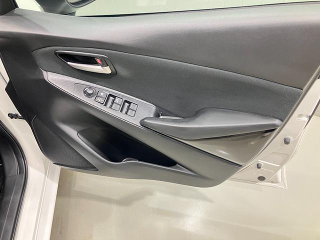 デミオ １５Ｓ　１．５　１５Ｓ　メモリ－ナビ＆全周囲カメラ・シートヒ－タ－・ドライブレコ－ダ－・ＬＥＤヘッドライト・ＬＥＤフォグランプ・オートライト・ｉ－ＳＴＯＰ付（21枚目）