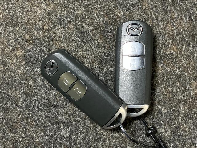 デミオ １５Ｓ　１．５　１５Ｓ　メモリ－ナビ＆全周囲カメラ・シートヒ－タ－・ドライブレコ－ダ－・ＬＥＤヘッドライト・ＬＥＤフォグランプ・オートライト・ｉ－ＳＴＯＰ付（39枚目）