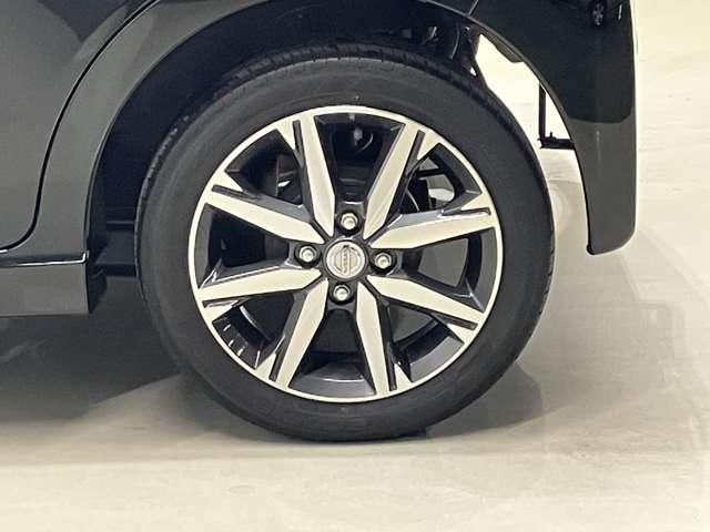 デイズ ハイウェイスター　Ｇターボ　６６０　ハイウェイスターＧターボ　衝突被害軽減ブレ－キ＆踏み間違い防止アシスト・メモリ－ナビ・全周囲カメラ・クルーズコントロ－ル・キセノンヘッドライト・フォグランプ・ドライブレコ－ダ－・ＥＴＣ付（18枚目）