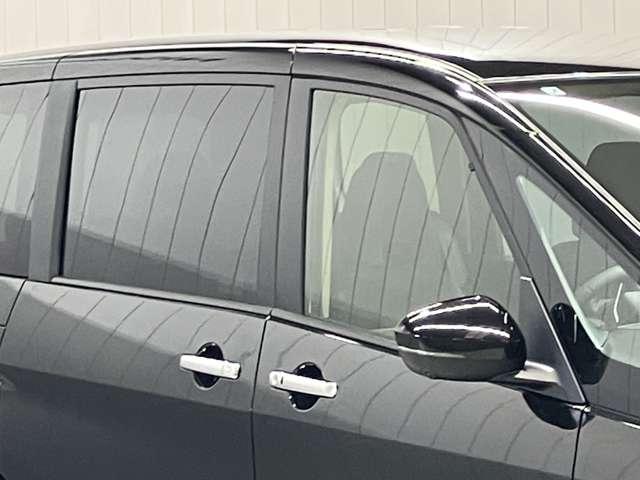 セレナ ハイウェイスターV 2.0 ハイウェイスターV 展示試乗車アップ プロパイロット機能&メ-カ-ナビ・全周囲カメラ・両側電動スライドドア・前後ドラレコ・LEDヘッドライト・LEDフォグランプ・SOSコ-ル・ETC2.0付(20枚目)