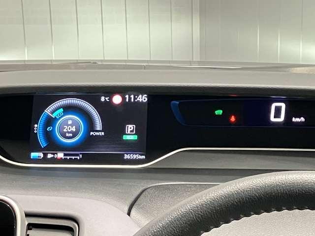 セレナ e-パワー ハイウェイスターV 1.2 e-POWER ハイウェイスター V プロパイロット機能&メモリ-ナビ・後席モニタ-・全周囲カメラ・両側電動スライドドア・前後ソナ-・LEDヘッドライト・フォグランプ・ETC付(4枚目)