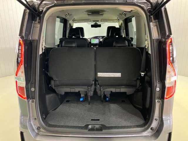 セレナ e-パワー ハイウェイスターV 1.2 e-POWER ハイウェイスター V プロパイロット機能&メモリ-ナビ・後席モニタ-・全周囲カメラ・両側電動スライドドア・前後ソナ-・LEDヘッドライト・フォグランプ・ETC付(17枚目)