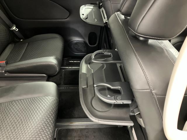セレナ e-パワー ハイウェイスターV 1.2 e-POWER ハイウェイスター V プロパイロット機能&メモリ-ナビ・後席モニタ-・全周囲カメラ・両側電動スライドドア・前後ソナ-・LEDヘッドライト・フォグランプ・ETC付(26枚目)
