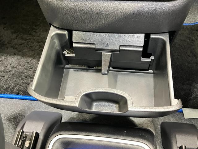 セレナ e-パワー ハイウェイスターV 1.2 e-POWER ハイウェイスター V プロパイロット機能&メモリ-ナビ・後席モニタ-・全周囲カメラ・両側電動スライドドア・前後ソナ-・LEDヘッドライト・フォグランプ・ETC付(52枚目)