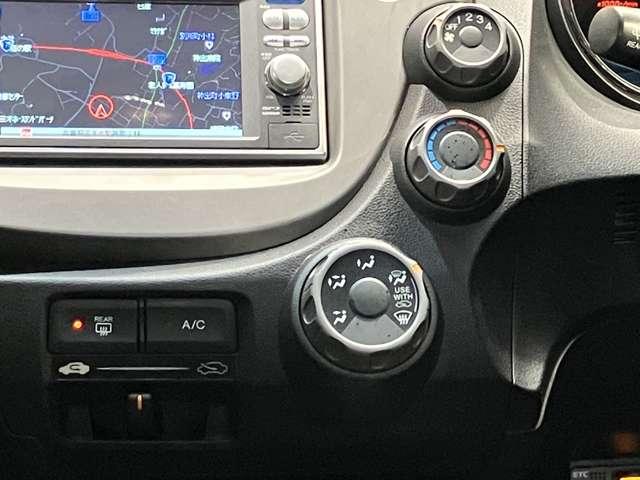 ����ȒP�}�j���A���G�A�R���A�X�C�b�`���傫�̂Ŏg���₷���A���ł����K���