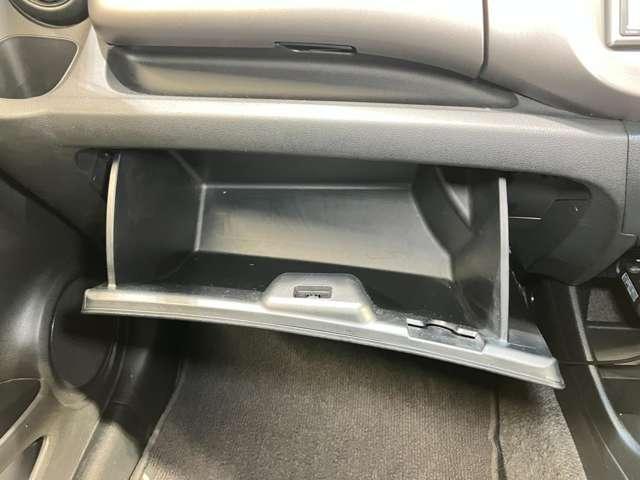 �Ԍ��؂ȂǓ�����O���[�{�b�N�X���Ԍ��؂͂������}�ȉJ�ɔ����Đ܂肽���ݎP�����[����̂��I�X�X���ł���