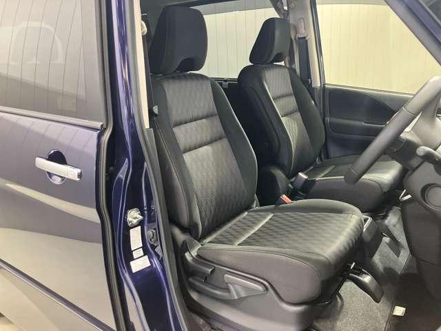 �S���ʂŎ��E���L���B�C�������悭�āA�^�]�����₷���B�P��ڂ���R��ڂ܂ŁA���ׂĂ̐Ȃ��������ƍ����X�y�V�����V�[�g�ł���