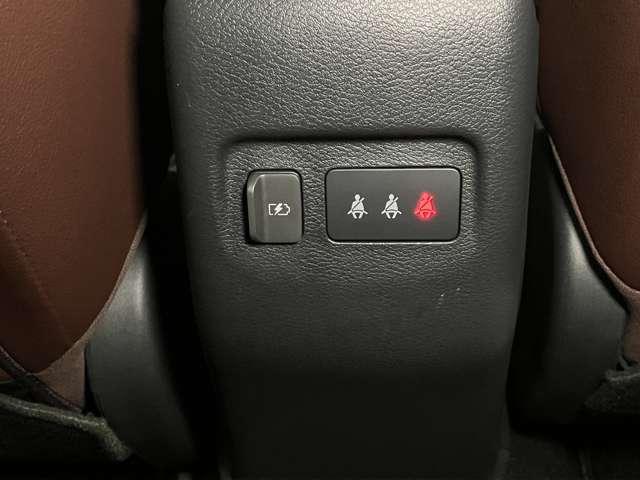 �㕔���Ȃɂ́A����Ă���l�ɔ������āA�V�[�g�x���g�̃T�C�����o�܂��̂ŁA���Ȃ��̈��S�^�]�̂���`�������Ă���܂��I�I