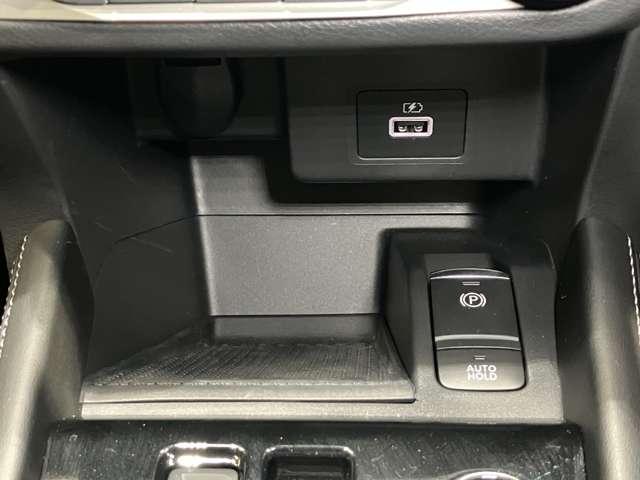 �����������f�U�C���̏����A���~�z�C�[���I