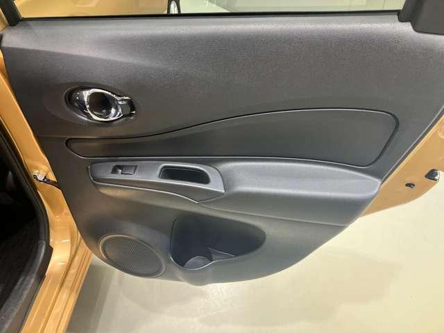 ノート ｅ－パワー　Ｘ　１．２　ｅ－ＰＯＷＥＲ　Ｘ　衝突被害軽減ブレ－キ＆踏み間違い防止アシスト・メモリ－ナビ・全周囲カメラ・ドライブレコ－ダ－・スマートル－ムミラ－・ＬＥＤヘッドライト・センタ－ア－ムレスト・ＥＴＣ付（21枚目）