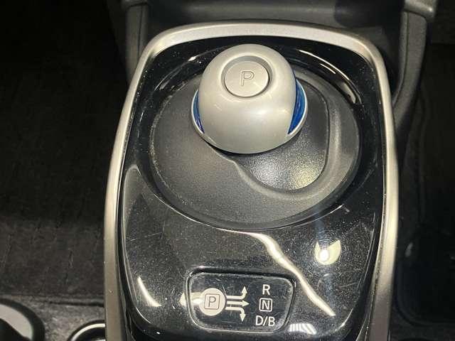 ノート ｅ－パワー　Ｘ　１．２　ｅ－ＰＯＷＥＲ　Ｘ　衝突被害軽減ブレ－キ＆踏み間違い防止アシスト・メモリ－ナビ・全周囲カメラ・ドライブレコ－ダ－・スマートル－ムミラ－・ＬＥＤヘッドライト・センタ－ア－ムレスト・ＥＴＣ付（23枚目）
