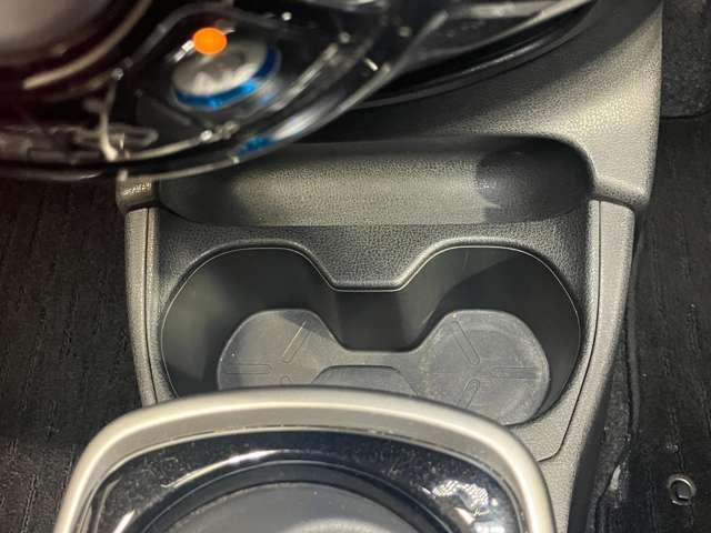 ノート ｅ－パワー　Ｘ　１．２　ｅ－ＰＯＷＥＲ　Ｘ　衝突被害軽減ブレ－キ＆踏み間違い防止アシスト・メモリ－ナビ・全周囲カメラ・ドライブレコ－ダ－・スマートル－ムミラ－・ＬＥＤヘッドライト・センタ－ア－ムレスト・ＥＴＣ付（36枚目）