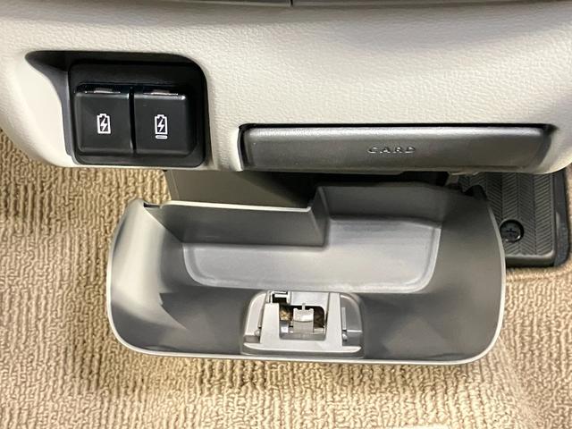 �J�[�h�⏬��������̂ɕ֗��Ȏ��[�X�y�[�X��