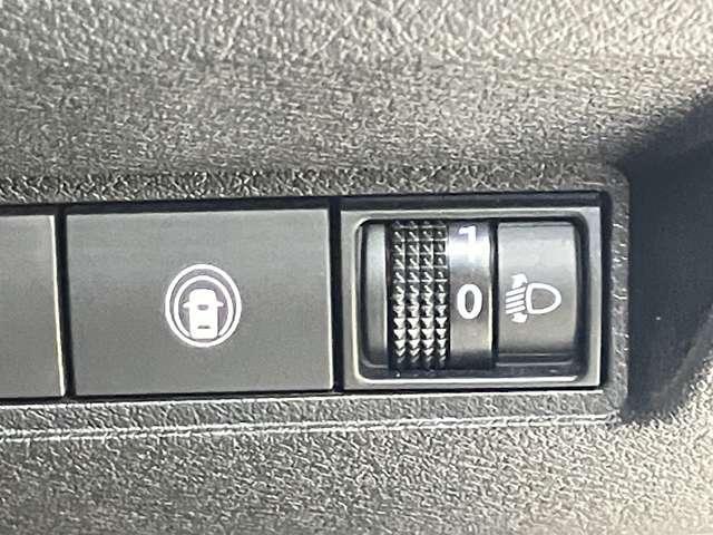 ノート Ｘ　１．２　Ｘ　衝突被害軽減ブレ－キ＆踏み間違い防止アシスト・後側方車両検知警報・後退時車両検知警報・メモリ－ナビ・全周囲カメラ・前後ドラレコ・前後ソナ－・オートライト・ハイビ－ムアシスト・ＥＴＣ付（32枚目）