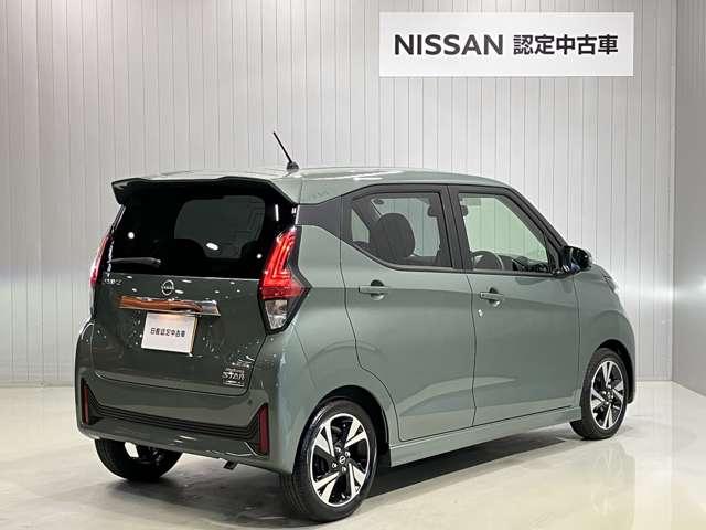 デイズ ６６０　ハイウェイスターＧターボ　展示試乗車アップ　衝突被害軽減ブレ－キ＆踏み間違い防止アシスト・メモリ－ナビ・全周囲カメラ・ＳＯＳコ－ル・前後ソナ－・ＬＥＤヘッドライト・ＬＥＤフォグランプ・フロア－カ－ペット・ＥＴＣ付（12枚目）