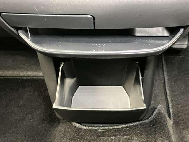 デイズ ６６０　ハイウェイスターＧターボ　展示試乗車アップ　衝突被害軽減ブレ－キ＆踏み間違い防止アシスト・メモリ－ナビ・全周囲カメラ・ＳＯＳコ－ル・前後ソナ－・ＬＥＤヘッドライト・ＬＥＤフォグランプ・フロア－カ－ペット・ＥＴＣ付（40枚目）