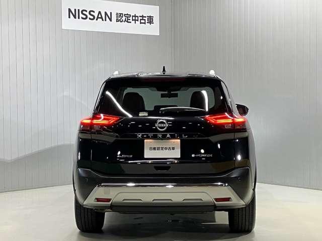 エクストレイル Ｇ　ｅ－４ＯＲＣＥ　当社試乗車・ナッパレザーシート・プロパイロット・１２インチコネクトナビ＆アラウンドビュー・ＥＴＣ２．０・寒冷地仕様（シートヒーター＆ハンドルヒーター）・スマートミラー・電動リヤゲート（10枚目）