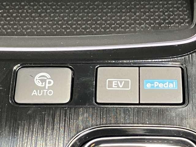 エクストレイル Ｇ　ｅ－４ＯＲＣＥ　当社試乗車・プロパイロット・日産純正１２インチコネクトナビ＆アラウンドビュー・ＥＴＣ２．０・寒冷地仕様（シートヒーター＆ハンドルヒーター）・スマートミラー・電動リヤゲート・ＬＥＤライト・アルミホイール（21枚目）