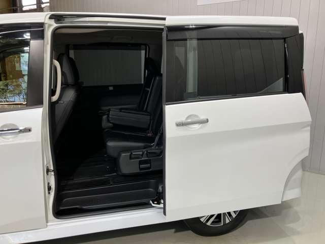 セレナ ハイウェイスターＶ　ワンオーナー・車検整備付・プロパイロット・日産純正９インチナビ＆１１インチ後席モニター・アラウンドビュー・前後ドライブレコーダー・ＥＴＣ・スマートミラー・両側電動スライドドア・ＬＥＤライト（10枚目）