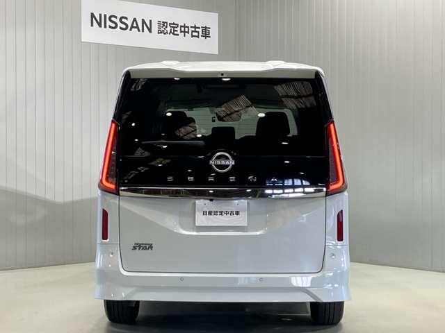 セレナ ハイウェイスターＶ　ワンオーナー・車検整備付・プロパイロット・日産純正９インチナビ＆１１インチ後席モニター・アラウンドビュー・前後ドライブレコーダー・ＥＴＣ・スマートミラー・両側電動スライドドア・ＬＥＤライト（11枚目）