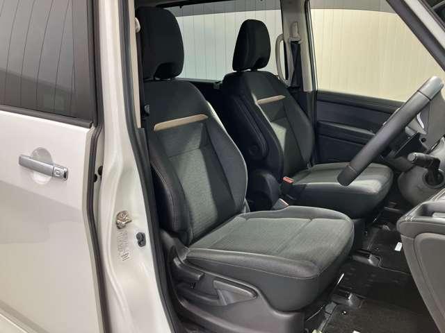 セレナ ハイウェイスターＶ　ワンオーナー・車検整備付・プロパイロット・日産純正９インチナビ＆１１インチ後席モニター・アラウンドビュー・前後ドライブレコーダー・ＥＴＣ・スマートミラー・両側電動スライドドア・ＬＥＤライト（14枚目）