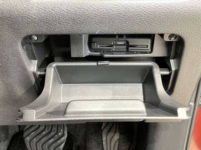 セレナ ハイウェイスターＶ　２．０　ハイウェイスター　Ｖ　４ＷＤ　車検整備付・日産純正ナビ＆アラウンドビュ（46枚目）