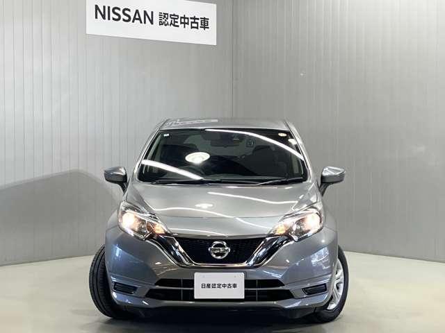 ノート Ｘ　ワンオーナー・純正ＣＤチューナーデッキ・ＥＴＣ・ドライブレコーダー・オートライト・インテリジェントキー・プライバシーガラス・衝突被害軽減ブレーキ・アイドリングストップ機能（7枚目）