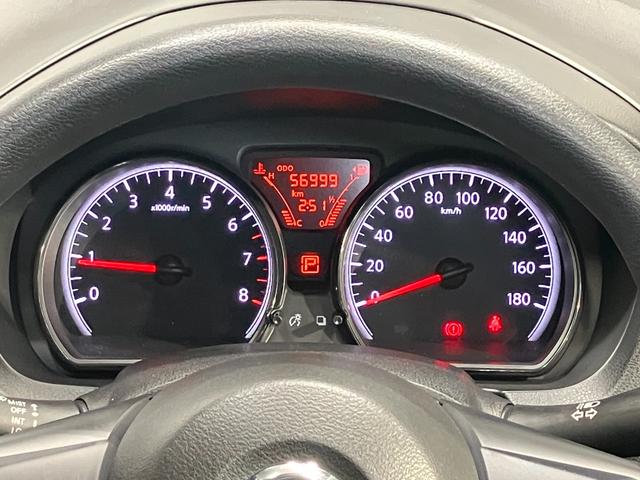 ノート Ｘ　ワンオーナー・純正ＣＤチューナーデッキ・ＥＴＣ・ドライブレコーダー・オートライト・インテリジェントキー・プライバシーガラス・衝突被害軽減ブレーキ・アイドリングストップ機能（25枚目）