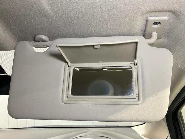 ノート Ｘ　ワンオーナー・純正ＣＤチューナーデッキ・ＥＴＣ・ドライブレコーダー・オートライト・インテリジェントキー・プライバシーガラス・衝突被害軽減ブレーキ・アイドリングストップ機能（31枚目）