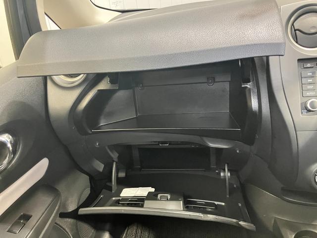 ノート Ｘ　ワンオーナー・純正ＣＤチューナーデッキ・ＥＴＣ・ドライブレコーダー・オートライト・インテリジェントキー・プライバシーガラス・衝突被害軽減ブレーキ・アイドリングストップ機能（34枚目）