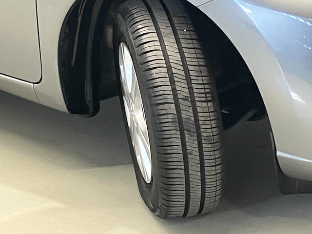 ノート Ｘ　ワンオーナー・純正ＣＤチューナーデッキ・ＥＴＣ・ドライブレコーダー・オートライト・インテリジェントキー・プライバシーガラス・衝突被害軽減ブレーキ・アイドリングストップ機能（38枚目）