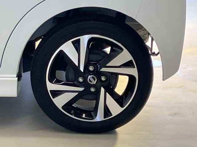 デイズ ハイウェイスター　Ｇターボプロパイロットエディション　日産純正９インチナビ＆アラウンドビューモニター・ＥＴＣ・純正前後ドライブレコーダー・ＬＥＤヘッドライト・踏み間違い防止アシスト・衝突被害軽減ブレーキ（10枚目）