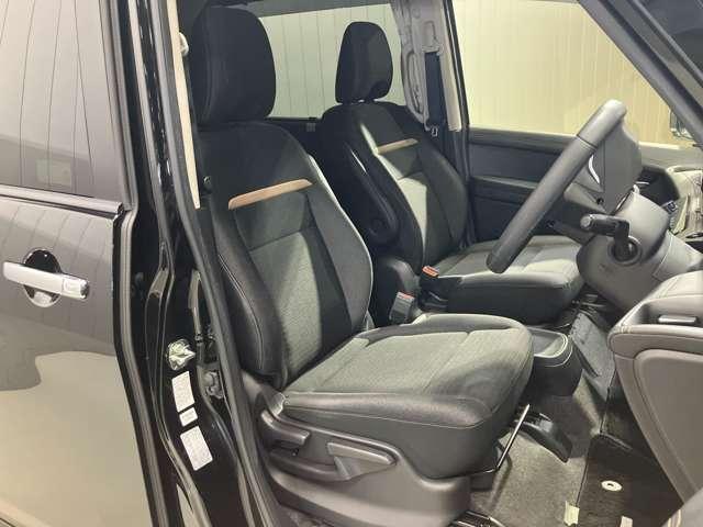 セレナ e-パワー ハイウェイスターV ワンオーナー・車検整備付・プロパイロット・スマートミラー・アラウンドビュー・ETC・両側電動スライドドア・LEDライト・衝突被害軽減ブレーキ・踏み間違い防止・オートライト・プライバシーガラス(13枚目)