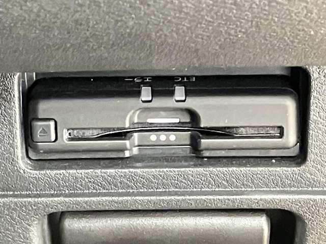 オーラ G ワンオーナー・車検整備付・日産純正9インチナビ&アラウンドビュー・スマートミラー・前後ドライブレコーダー・オートエアコン・プライバシーガラスLEDライト・衝突被害軽減ブレーキ・踏み間違い防止(25枚目)