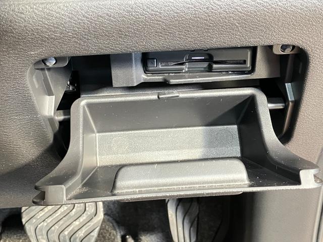 セレナ ハイウェイスターV ワンオーナー・車検整備付・プロパイロット・日産純正ナビ&アラウンドビュー・ETC・寒冷地仕様・シートヒーター&ステアリングヒーター・スマートミラー・両側電動スライドドア・オートエアコン・LEDライト(49枚目)