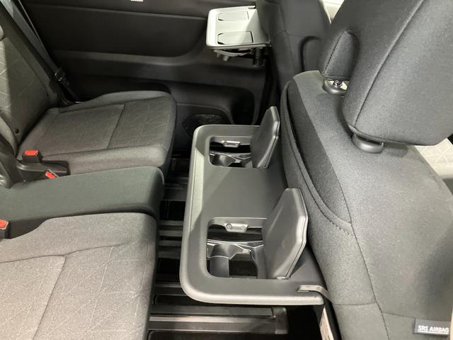 セレナ XV 当社試乗車・プロパイロット・日産純正12インチコネクトナビ&アラウンドビュー・ETC2.0・前後ドライブレコーダー・スマートミラー・両側電動スライドドア・LEDライト・衝突被害軽減ブレーキ(51枚目)